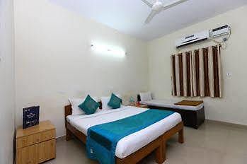 Capital O 10546 Parkway Inn Chennai Exterior photo